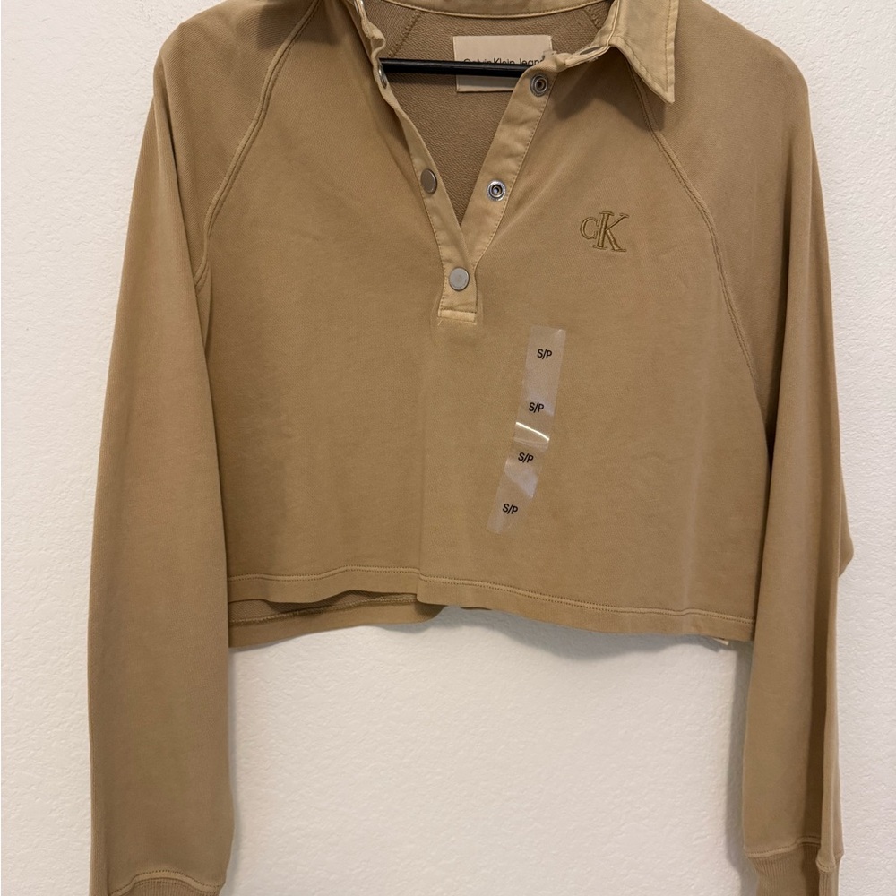 NWT Calvin Klein Tan Cropped Long Sleeve Shirt
